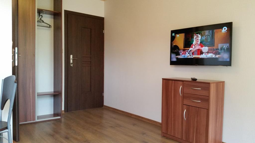 Pensjonat Na Zielonym Wzgórzu Zawóz Habitación foto