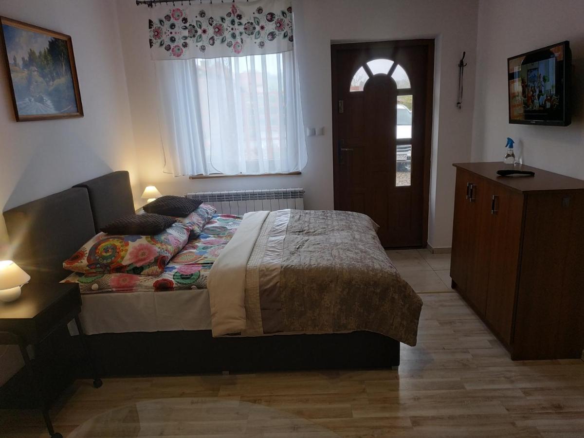 Pensjonat Na Zielonym Wzgórzu Zawóz Exterior foto